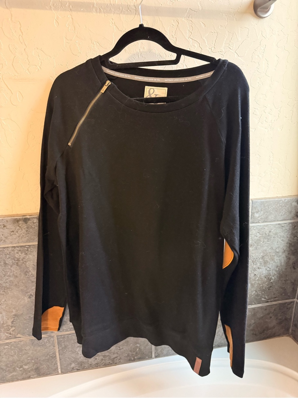 AMPERSAND AVE Black Top with Neutral Logo Patch
